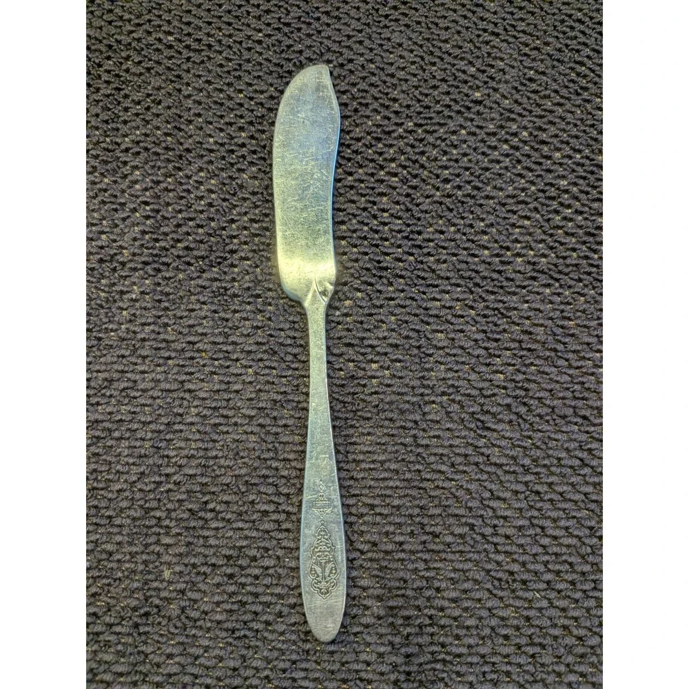 Vintage Butter Spreader Ornate Scroll Crest Silver Plate Flatware Cottagecore